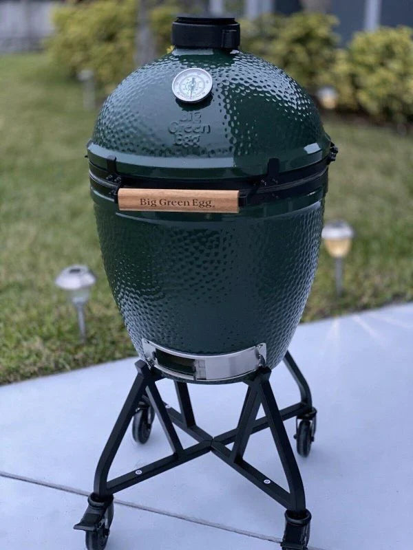Brand new big green egg grill smoker with new accessories V1